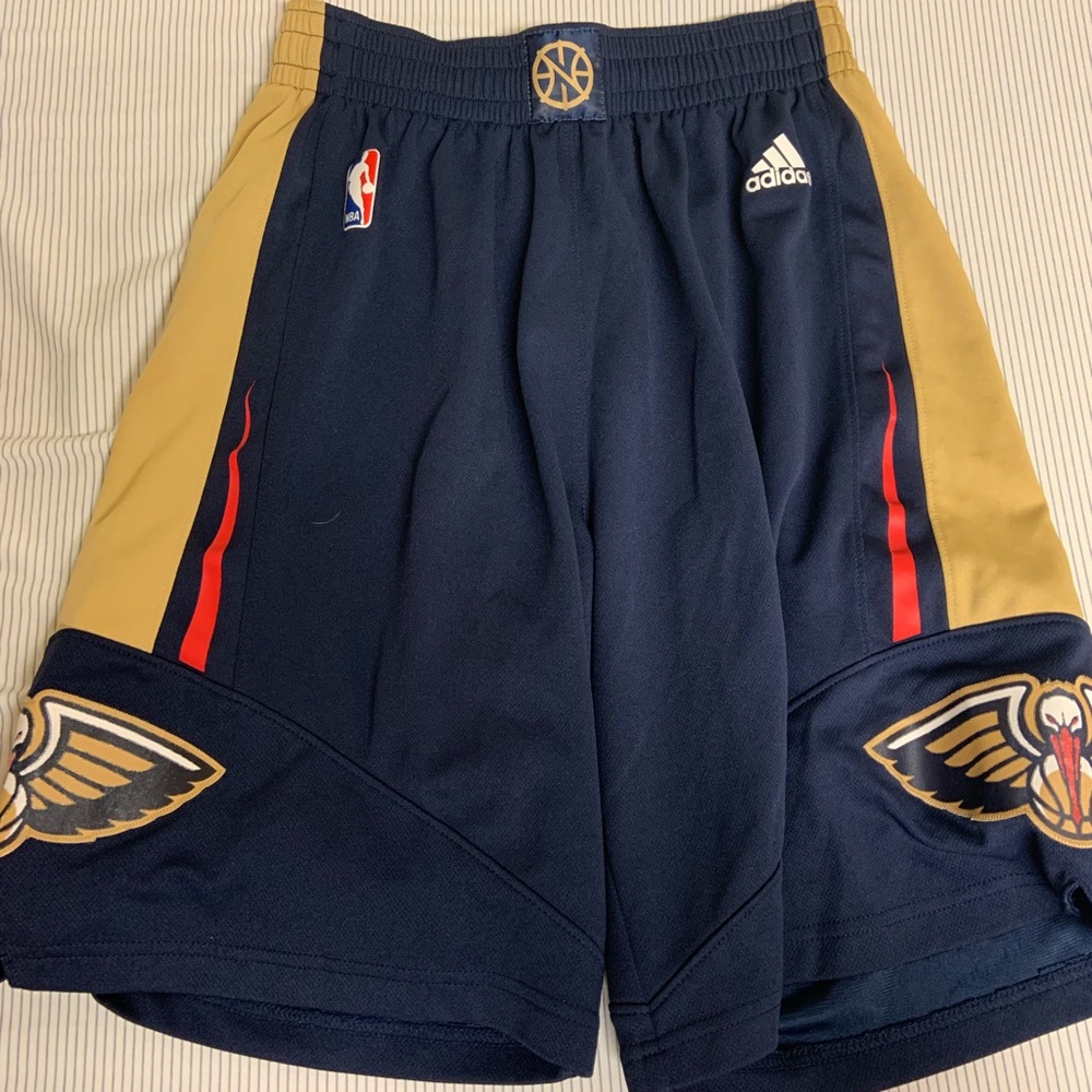 New Orleans Pelicans shorts